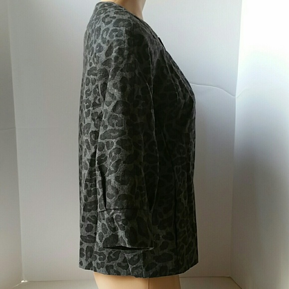 🆕🎉Kensie gray~black  leopard print Jacket 💜🎉 - Picture 3 of 4