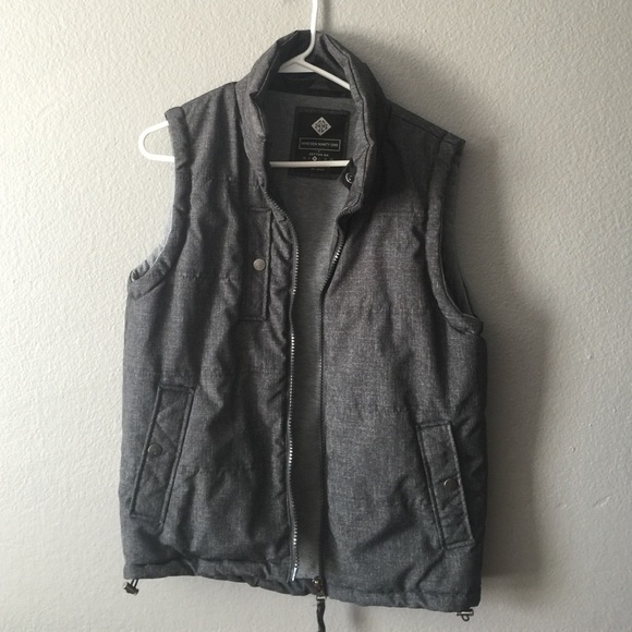 Men's removable hoodie vest