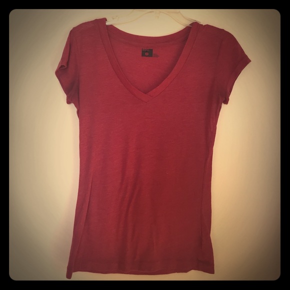 BDG super-soft red v-neck, size small