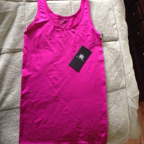 Fuschia, stretchy tank