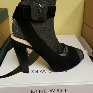 Nine West Black NewBach Heels