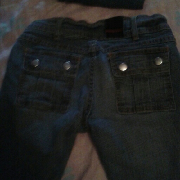 2 pair of jeans - Picture 2 of 4