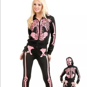 Skeleton sweater and skeleton leggings