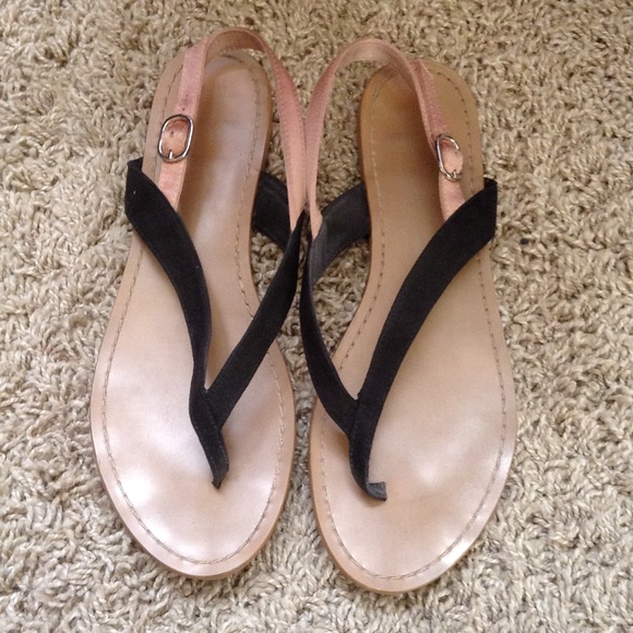 Zara Shoes - ZARA trafaluc black&beige strap sandals