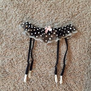 NWT Victoria's Secret Polka Dot Garter Belt