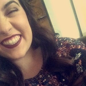 Meet your Posher, Alyssa