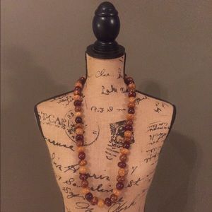 *BRAND NEW* Beaded Necklace