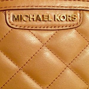 🚫SOLD🚫Michael Kors small cross body bag