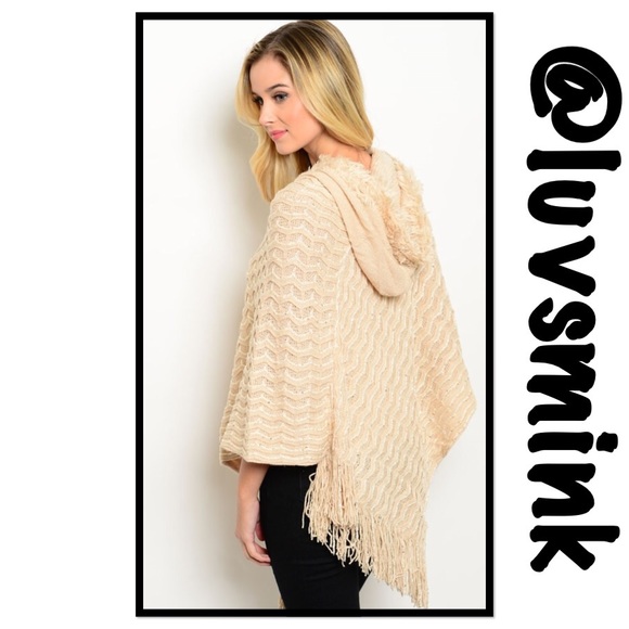BOHO BEIGE FUR HOODED PONCHO WITH SEQUINS - Picture 2 of 4