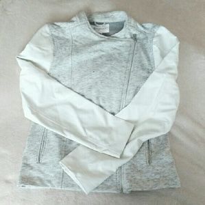 Vince Camuto Jackets & Coats - Two by Vince Camuto White Faux Leather Moto Jacket Vince Camuto Jackets & Coats - Two by Vince Camuto White Faux Leather Moto Jacket