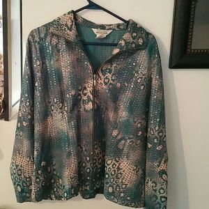 Gorgeous worn once, zip up