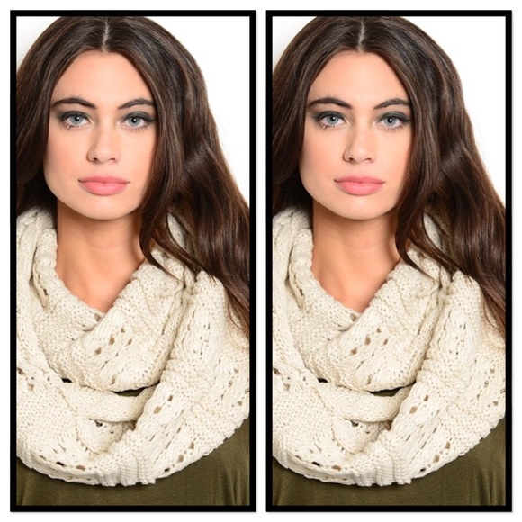 OATMEAL OPEN WEAVE INFINITY SCARF - Picture 4 of 4