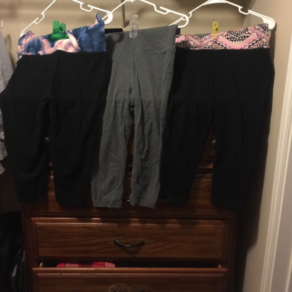 3 yoga pants