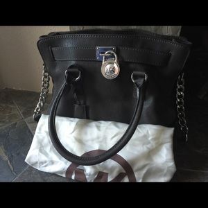 💖Michael Kors Hamilton Gray soft leather/Sil HW