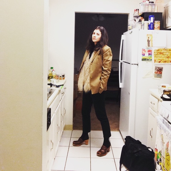 Meet your Posher, Elena