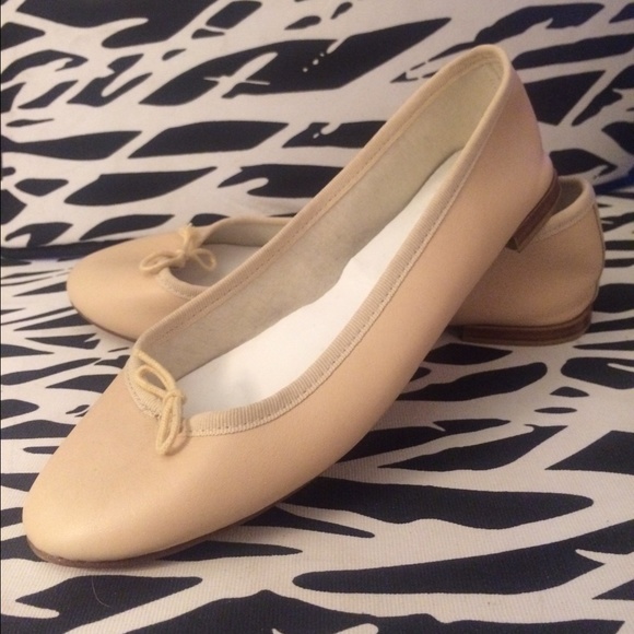 Repetto Balet Flats in Nude!