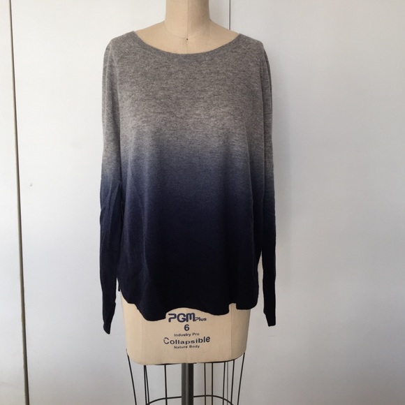 NWT- Vince. Dip dye curved hem pullover