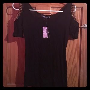 Spiked Short sleeve blouse