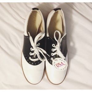 B&W Vintage Oxford Saddle Shoes