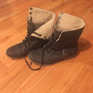 LC Lauren Conrad black faux fur boots