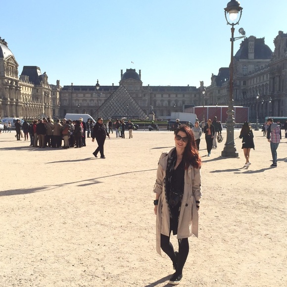 Meet your Posher, Amanda - Picture 3 of 4