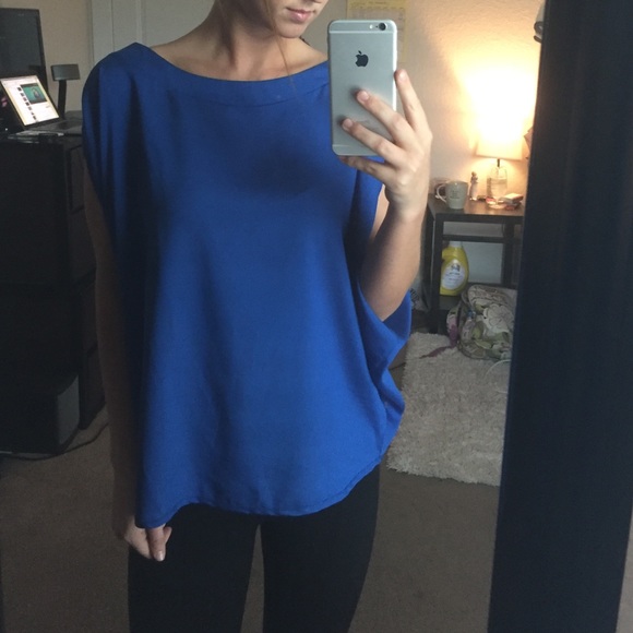 Royal Blue top. - Picture 1 of 2