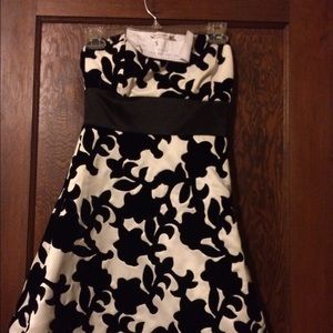 White and black cocktail