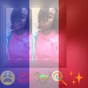 Meet your Posher, Carmanicia