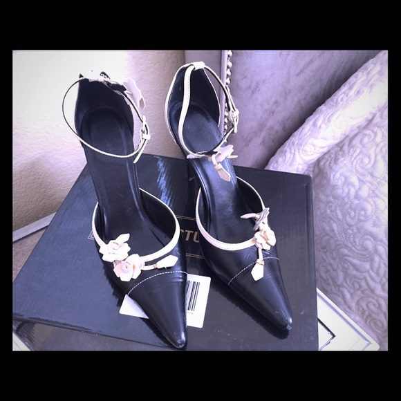 Colin Stuart heels