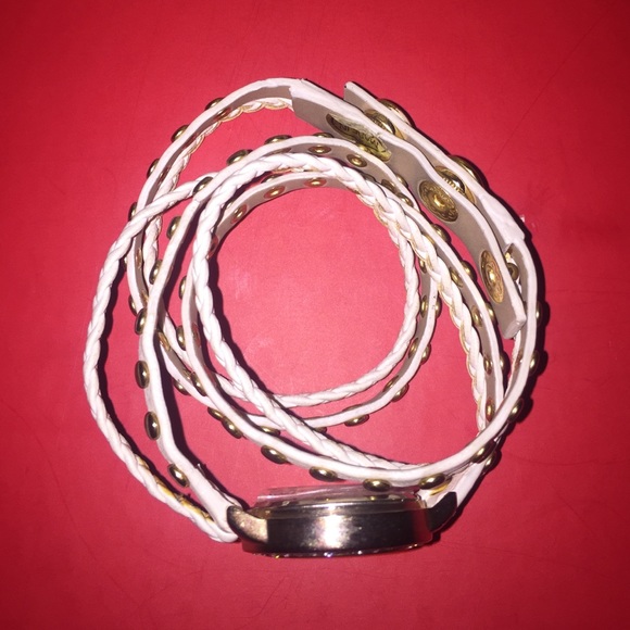 Wraparound watch - Picture 2 of 3