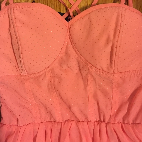 Dress 👗 - Picture 2 of 4