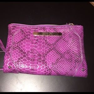 Jennifer Lopez wristlet