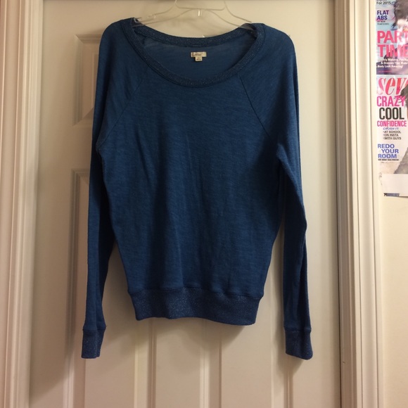 Long sleeve top
