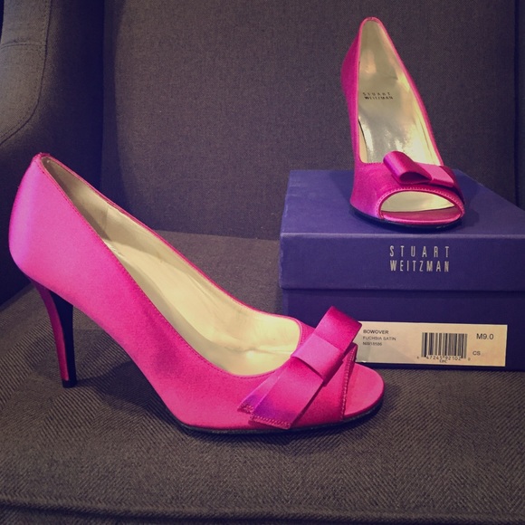 Stuart Weitzman pink peep toes, barely worn sz9