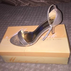 Gold ankle strap bridemaids shoe