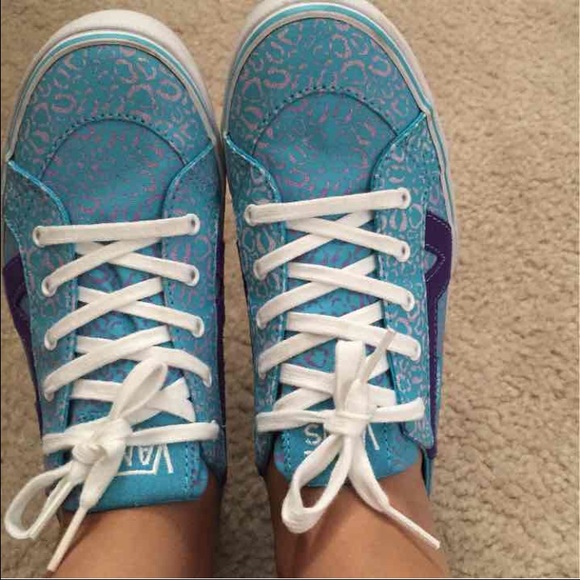 SOLD - Picture 3 of 4