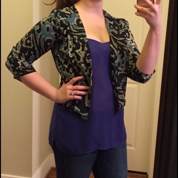 Fun & Flattering Cropped Jacket - Picture 3 of 3