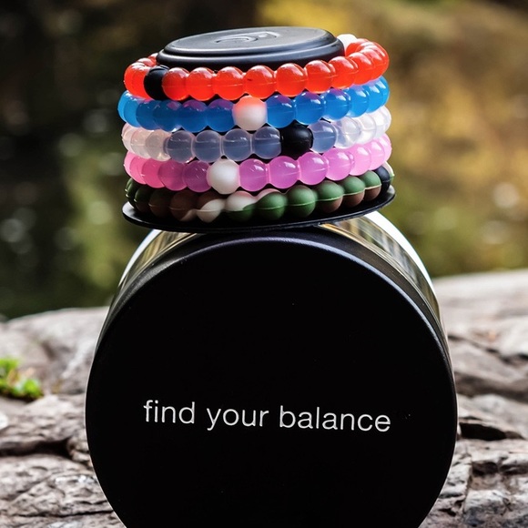 🎉Lokai limited edition pack! Red blue clear camo