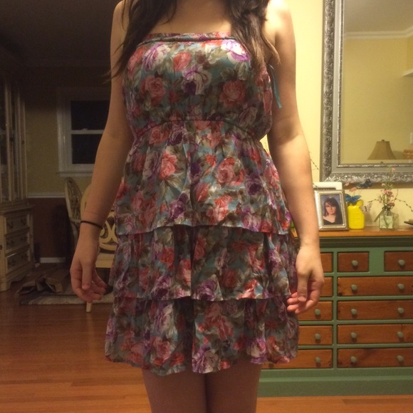 Floral Strapless Deb Dress! 🌺🌼