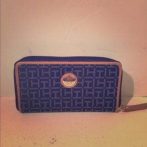 Tommy Hilfiger blue wallet