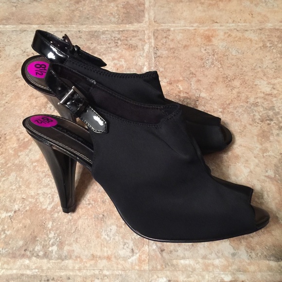 Bandolino Shoes