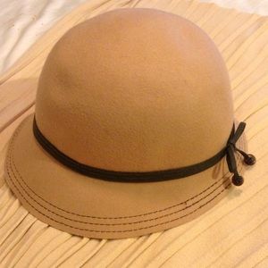 Nine West Asymmetrical Bucket Hat