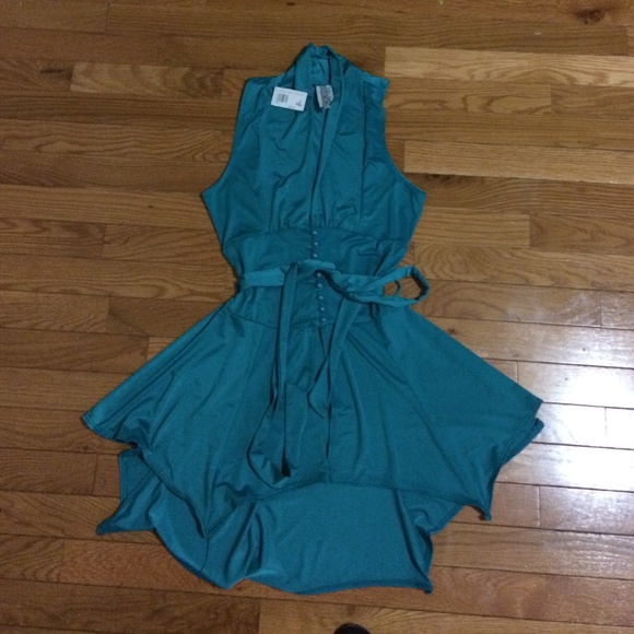 Sleeveless blouse