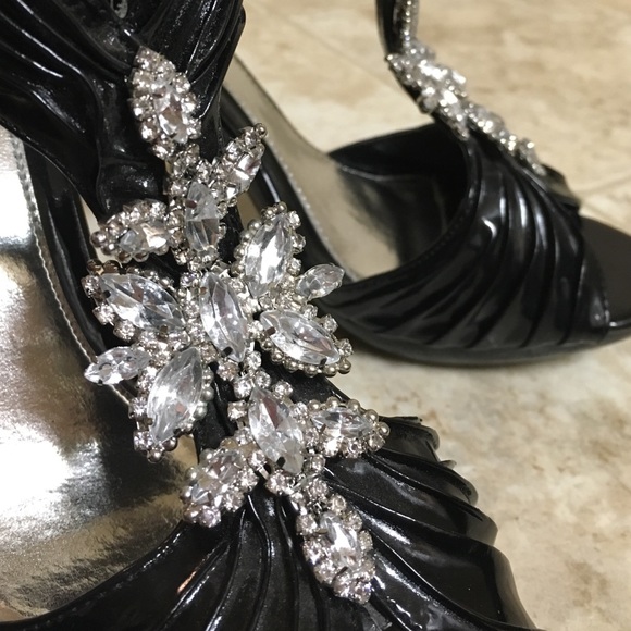 DONATED 💞 - Picture 2 of 4