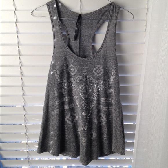 Gray 'Bull' Tank