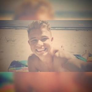 Meet your Posher, Bailey