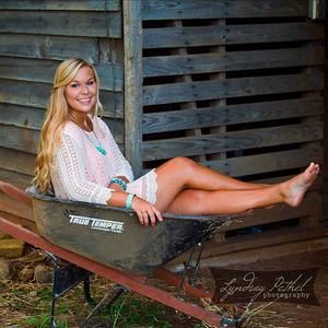 Meet your Posher, Brooke