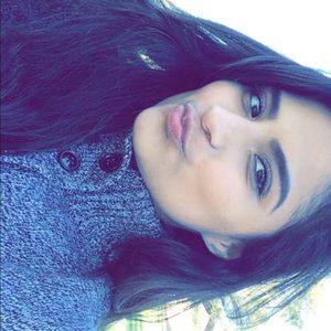 Meet your Posher, Lizbeth