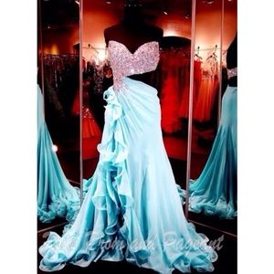 Prom or pageant dress 😊