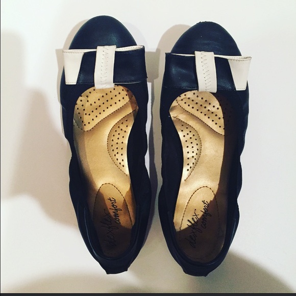 dexflex comfort Shoes Flats Poshmark